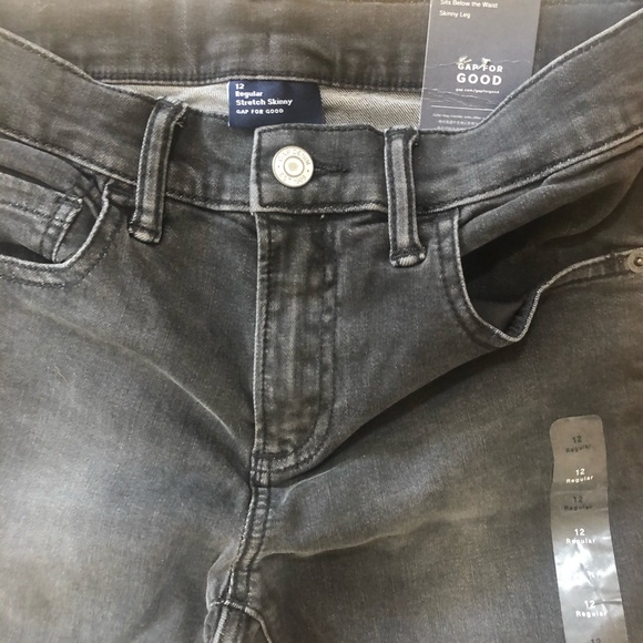Boys GAP jeans. New with tags. Black - Picture 4 of 6